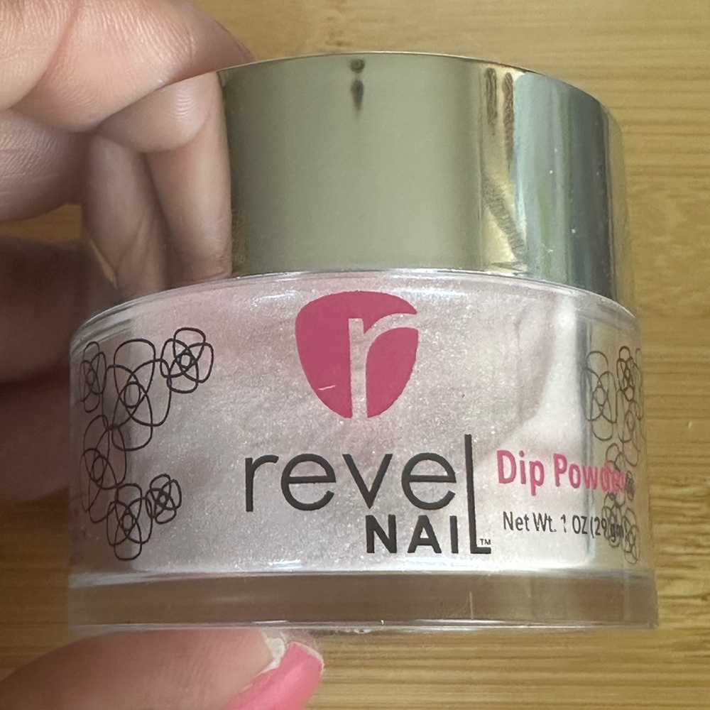 Revel Nail Mystery Box 12519B Girl Scout
DIP POWDER 1 oz